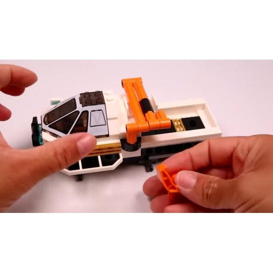 Space Block Set 126PCS Base and Shuttle Flyer Building Set